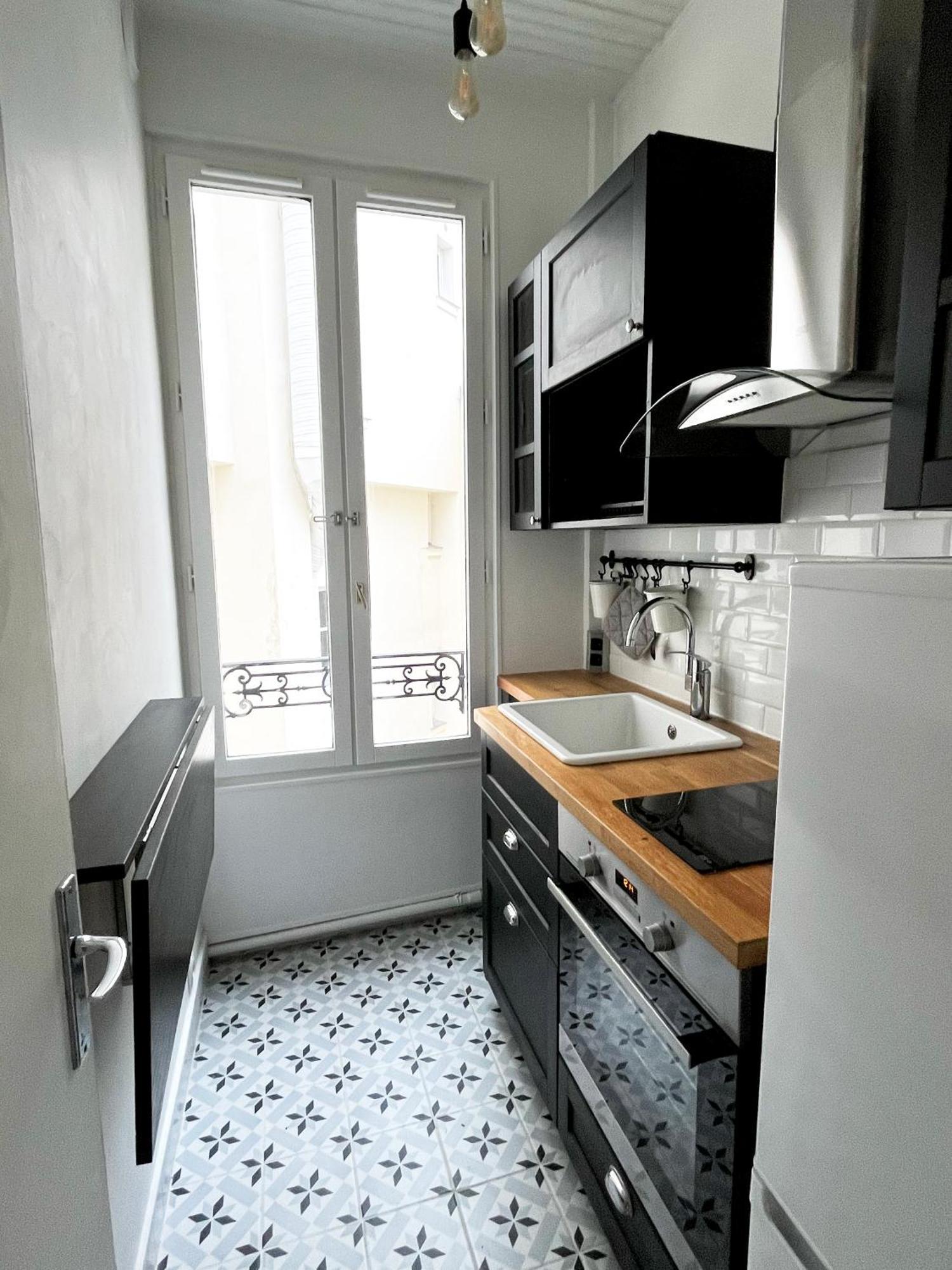 Cosy Canal Saint Martin Apartment Paris